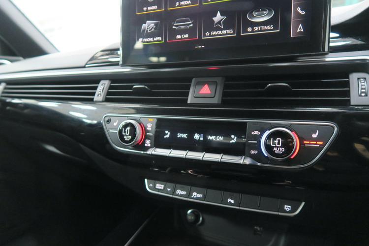 Used Audi A4 SA73EJU 16