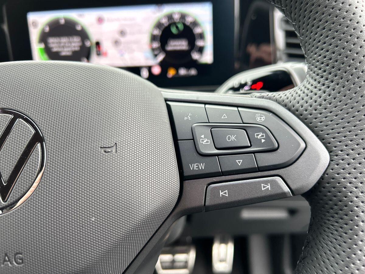 Volkswagen Tiguan Photo at-73ba6f24de664939a0d793e67cf42da3.jpg