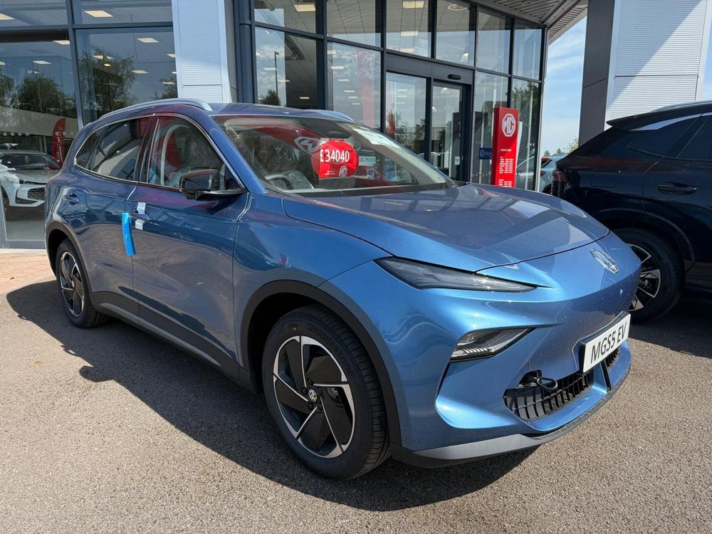 Used MG MGS5 Blue £34,040 + VAT| Trowbridge