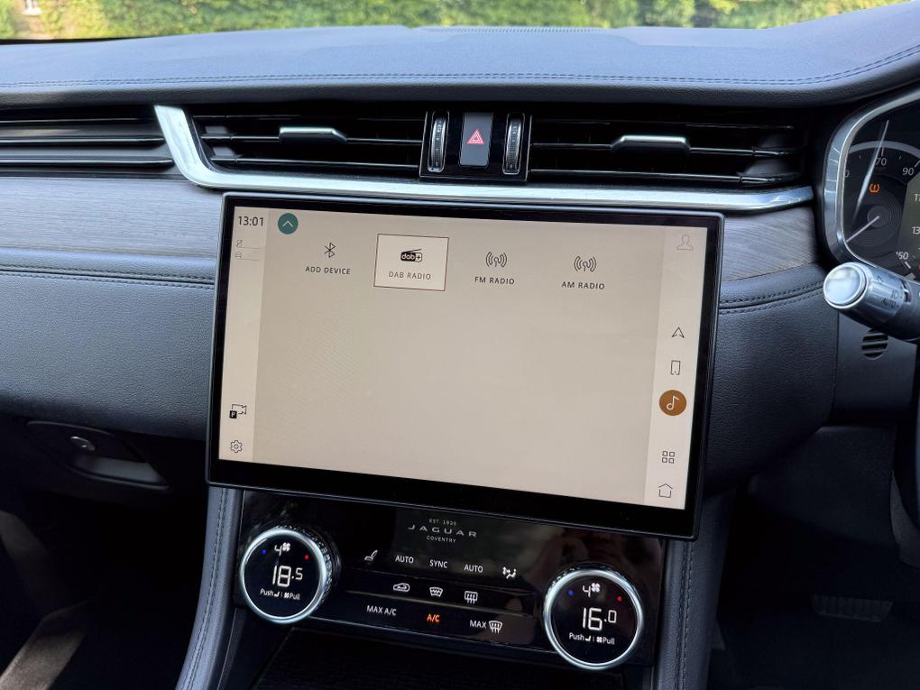 Used Jaguar F-PACE VU21CZX 18