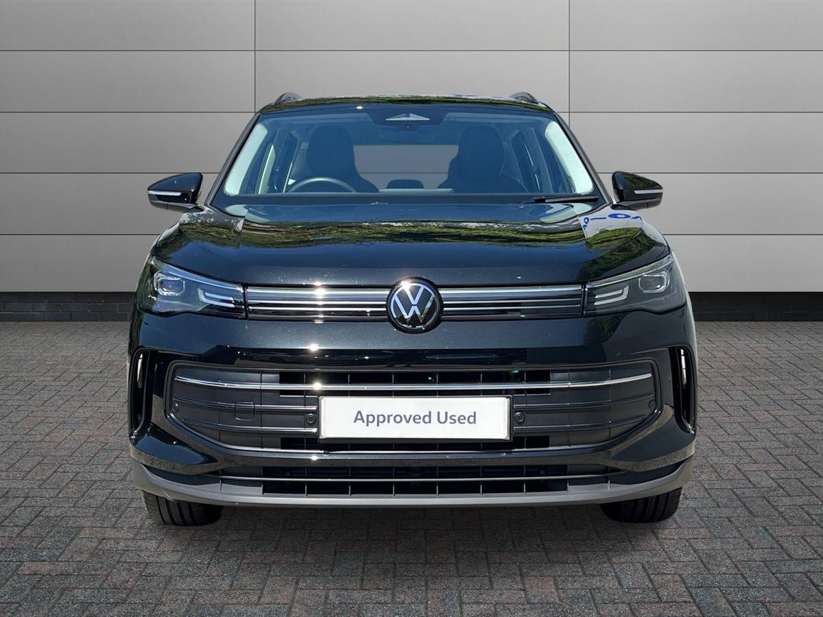 Volkswagen Tiguan Photo at-741be17309ec4c4aaf2a42efaf2e5459.jpg