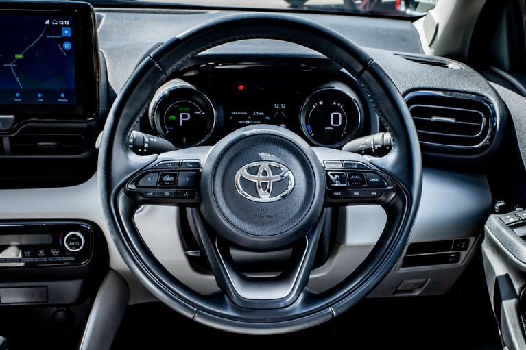 Used Toyota Yaris GK72SMO 13
