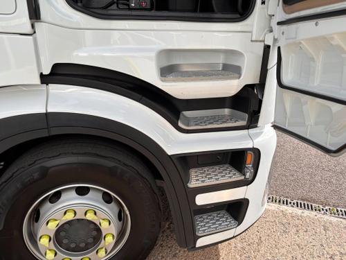 Mercedes-Benz Actros L Photo at-74327672177243b3b4b421d20b0950ac.jpg