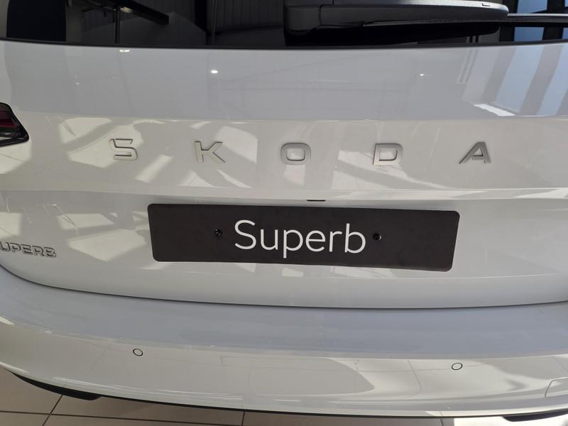 Skoda Superb Photo at-7440bcc6033e41c3a232bf5ea96ba3b2.jpg