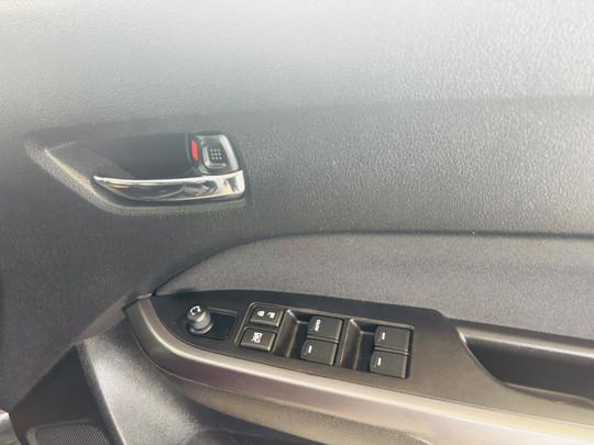 Suzuki Vitara Photo at-74639a5fa36f4506a3ea86c3a096fbce.jpg