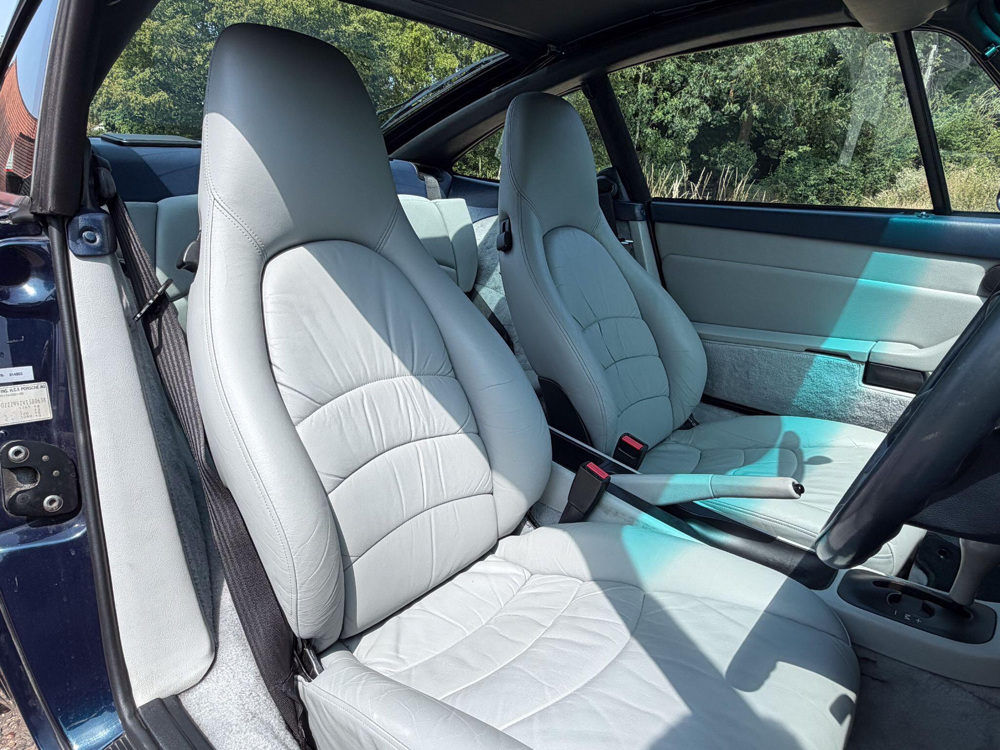 Porsche 911 3.6 993 Targa 2dr Petrol Automatic (285 bhp) — photo 19