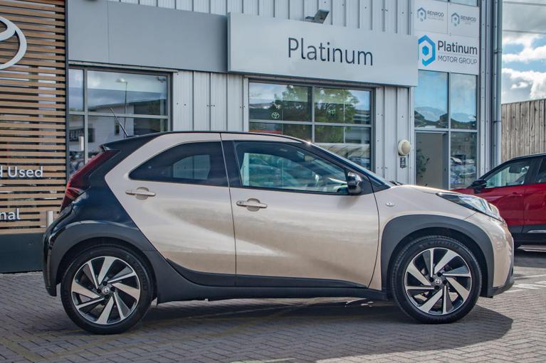 Used Toyota Aygo X WU73OPP 3