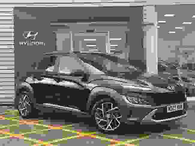 Used 2023 Hyundai KONA 1.6 h-GDi Ultimate DCT Euro 6 (s/s) 5dr Abyss Black at West Riding