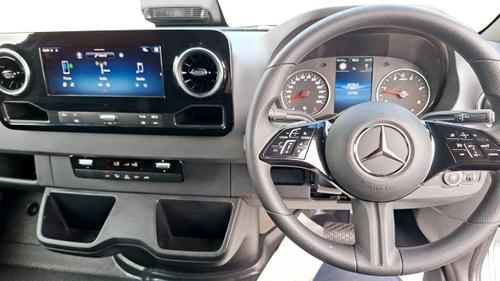 Mercedes-Benz Sprinter Photo at-74859d006eff4fe186bd4c66bfa8cc76.jpg