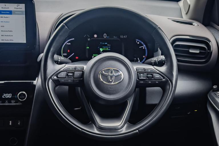 Used Toyota Yaris Cross WN22DGU 13
