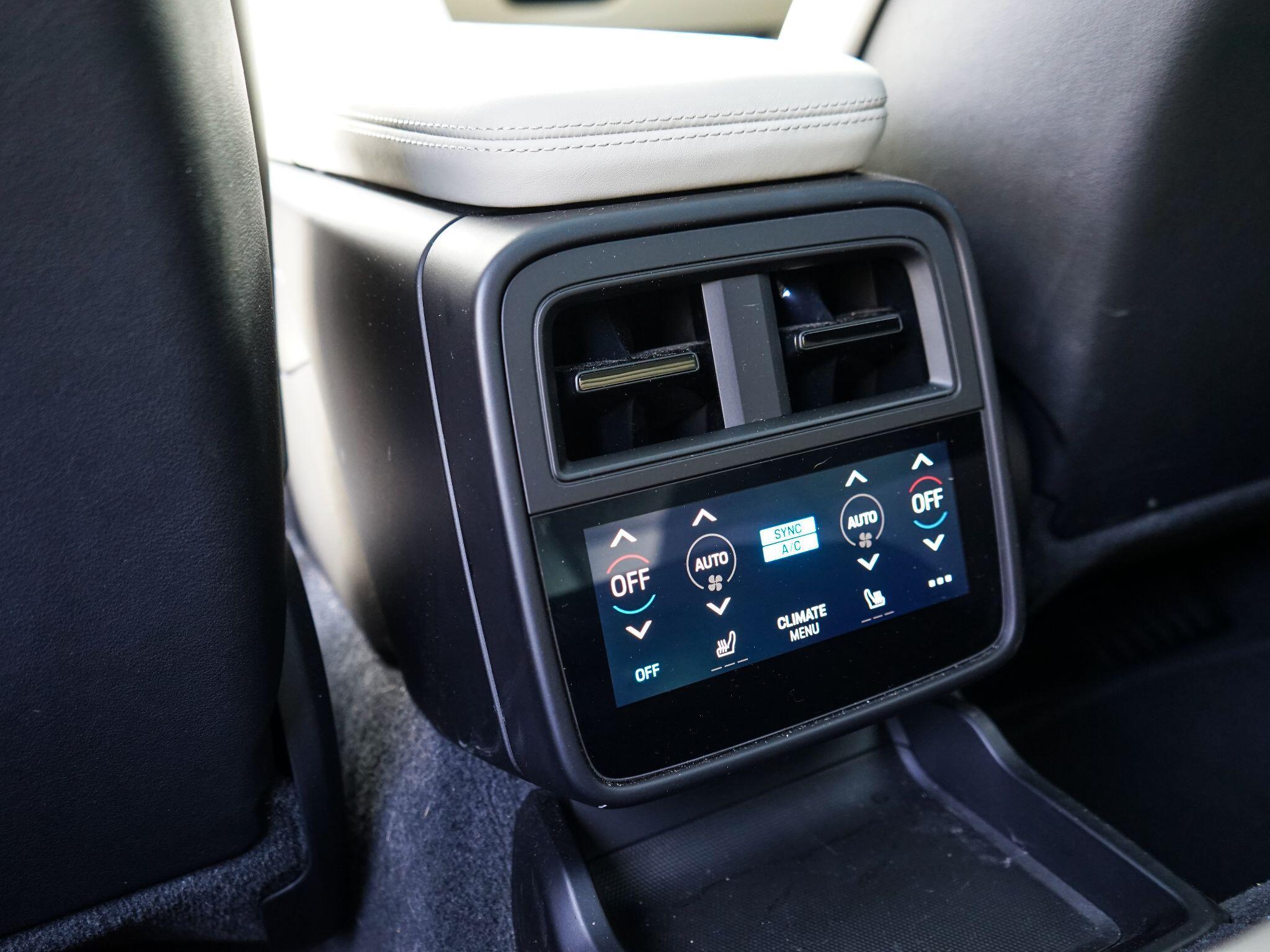 Porsche Taycan Performance Plus 93.4kWh 4S Sport Turismo 5dr Electric Auto 4WD (11kW Charger) (571 ps) — photo 23