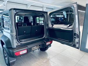 Suzuki Jimny Photo 26