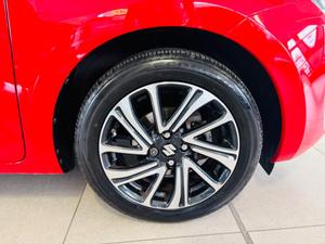 Suzuki Swift Photo 9