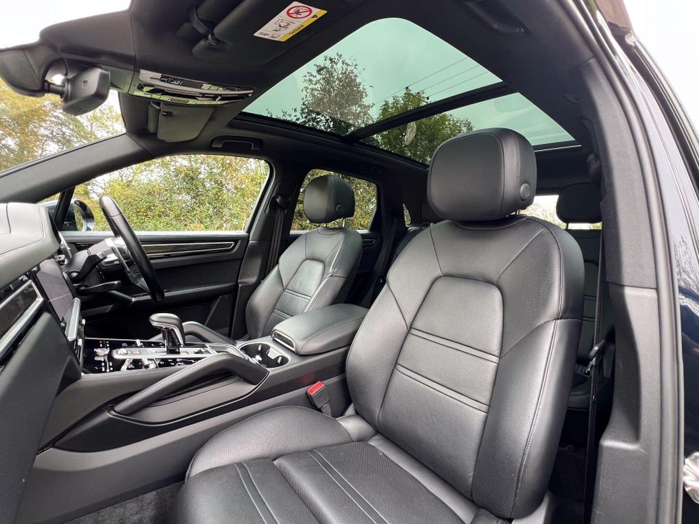 Used Porsche Cayenne VX69TKO 13