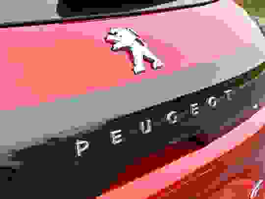 Peugeot 208 Photo at-75188112febe47faad1a5bcea1563697.jpg