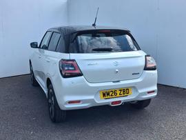 Suzuki Swift Photo 9