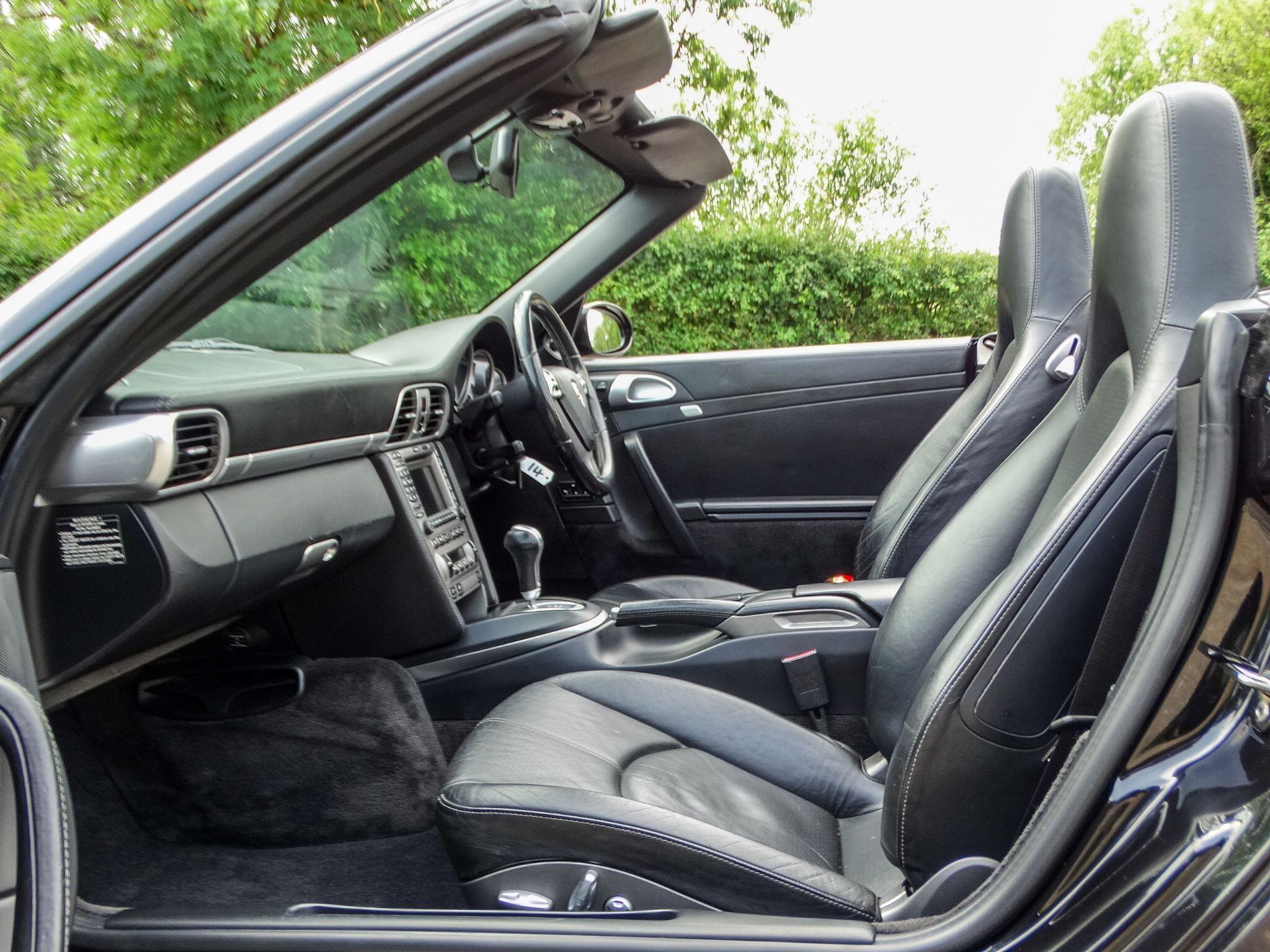 Porsche 911 3.8 997 Carrera 4S Cabriolet 2dr Petrol Tiptronic S AWD (286 g/km, 350 bhp) — photo 3