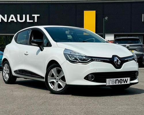 Renault Clio 0.9 TCe Dynamique Nav Euro 6 (s/s) 5dr at Startin Group