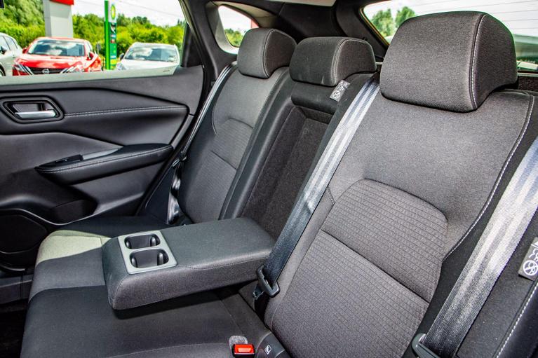 Used Nissan Qashqai BT72ULJ 26
