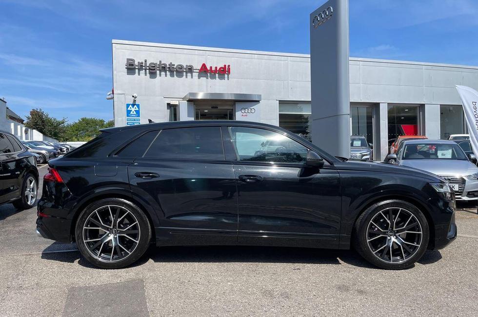 Audi Q8 Photo at-75c3f4ae9caa48a58db00a74ab917273.jpg