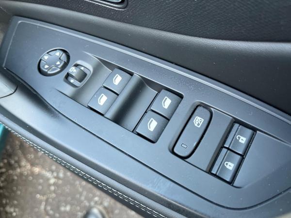 Used Peugeot 308 SW RK23ZYX 32