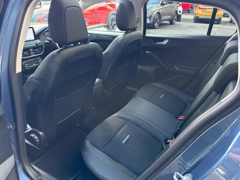 Used Ford Focus YM69LHF 10