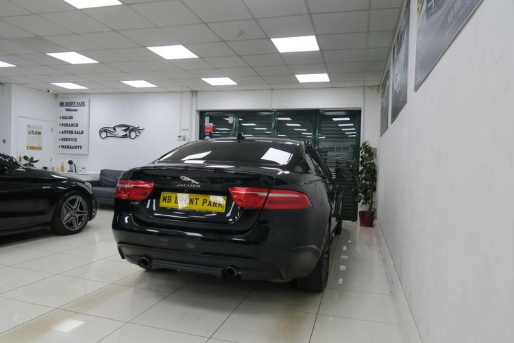 Used Jaguar XE AE18BDY 7