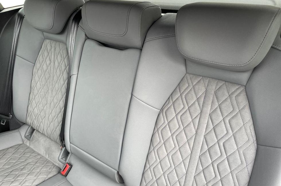 Audi S3 Sportback Photo at-760377d4500e4d6b8159a6ea742950d4.jpg