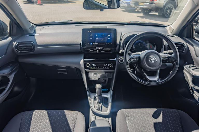 Used Toyota Yaris Cross KR75EFE 8