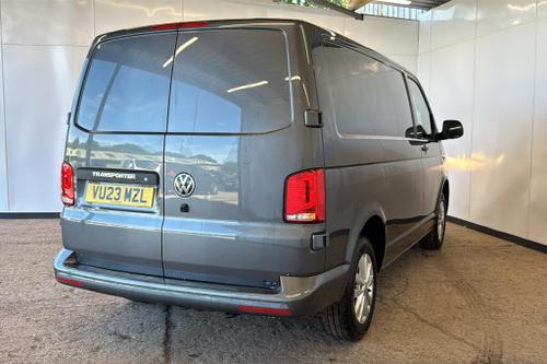 Volkswagen TRANSPORTER Photo at-764a736cb4d441348ee58eb072763571.jpg