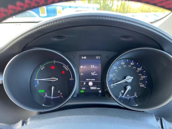 Toyota C-HR Photo at-7683e896ad404253a8b0a69be5965919.jpg