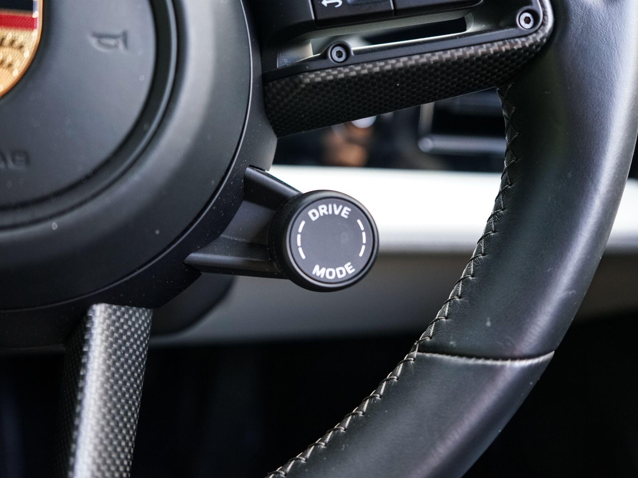 Porsche Taycan Performance Plus 93.4kWh 4S Sport Turismo 5dr Electric Auto 4WD (11kW Charger) (571 ps) — photo 51