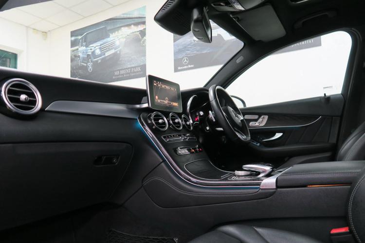 Used Mercedes-Benz GLC LJ19XUT 9