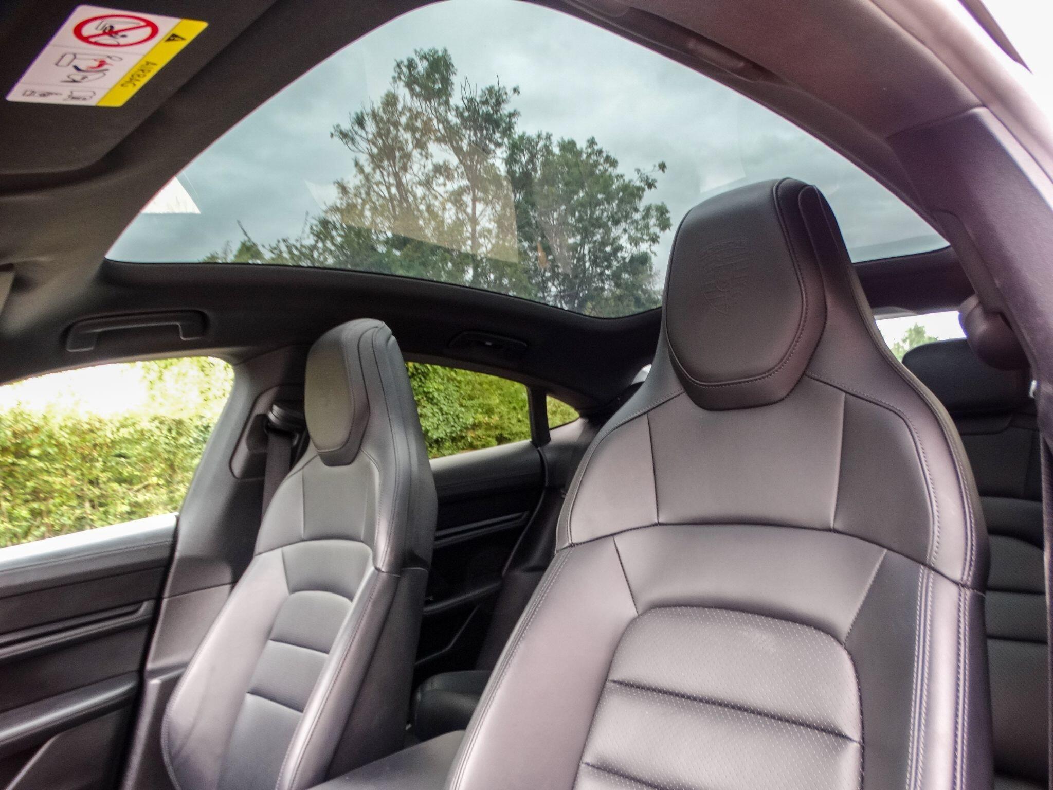 Porsche Taycan Performance Plus 93.4kWh 4S Auto 4WD 4dr (11kW Charger) — photo 14