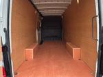 Mercedes-Benz Sprinter Photo 16