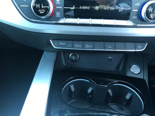 Audi A4 Avant Photo at-77041e87d2654cca822b8695a75bb219.jpg