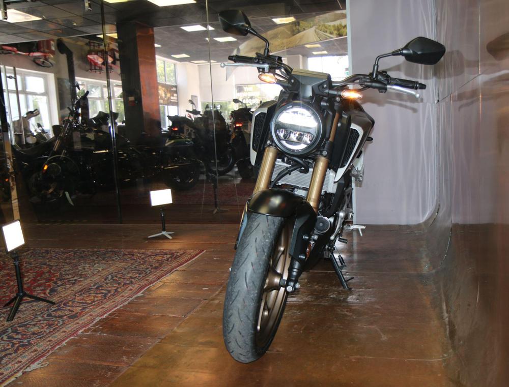 Honda CB125R Photo at-7726a9b69f11409b97a601820d726156.jpg