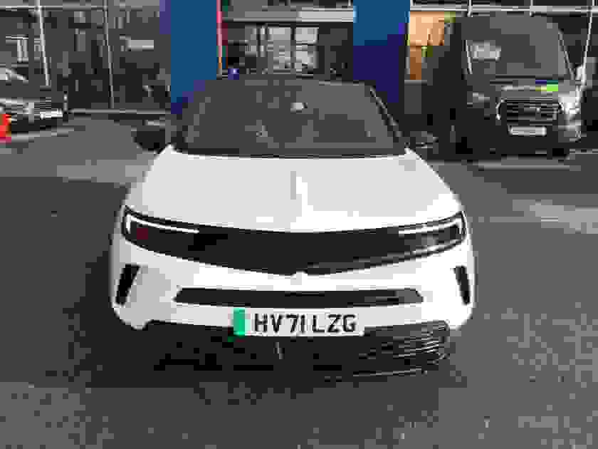 Vauxhall Mokka-e Photo at-77375ed4040f4fa4ba328abc93da535d.jpg