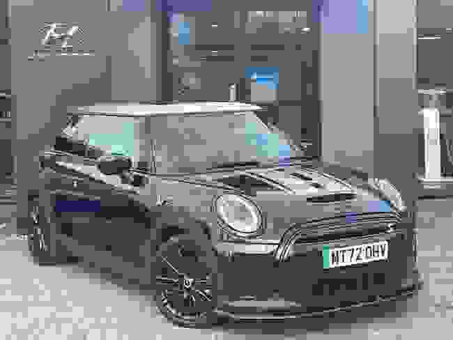 Used 2022 MINI Electric Hatch 32.6kWh Level 3 Auto 3dr Black at West Riding