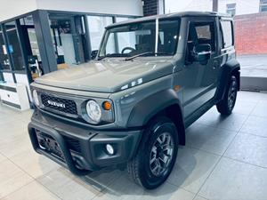 Suzuki Jimny Photo 4