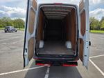 Mercedes-Benz Sprinter Photo 15