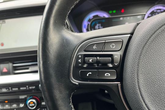 Kia Niro Photo at-77579ce9eaf34067bc727e8a0a33985f.jpg