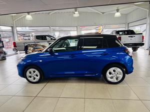 Suzuki Swift Photo 5