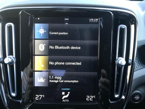 Volvo XC40 Photo at-7793b814bc46450f805f0275e21e0977.jpg