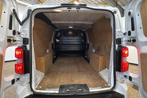 Vauxhall VIVARO Photo at-77a8870a5d9048f38966c290274fa835.jpg