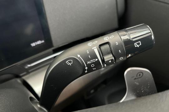 Hyundai KONA Photo at-77afe92f23ca42d58b1250619509afbb.jpg