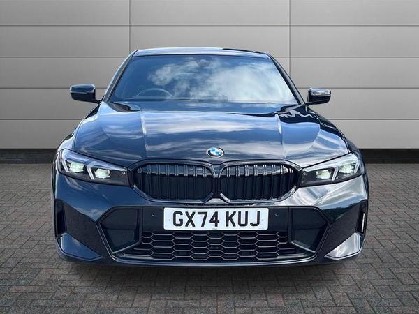 BMW 3 Series Photo at-77e14ded55f34a809b9fa0b9ce92f9dc.jpg