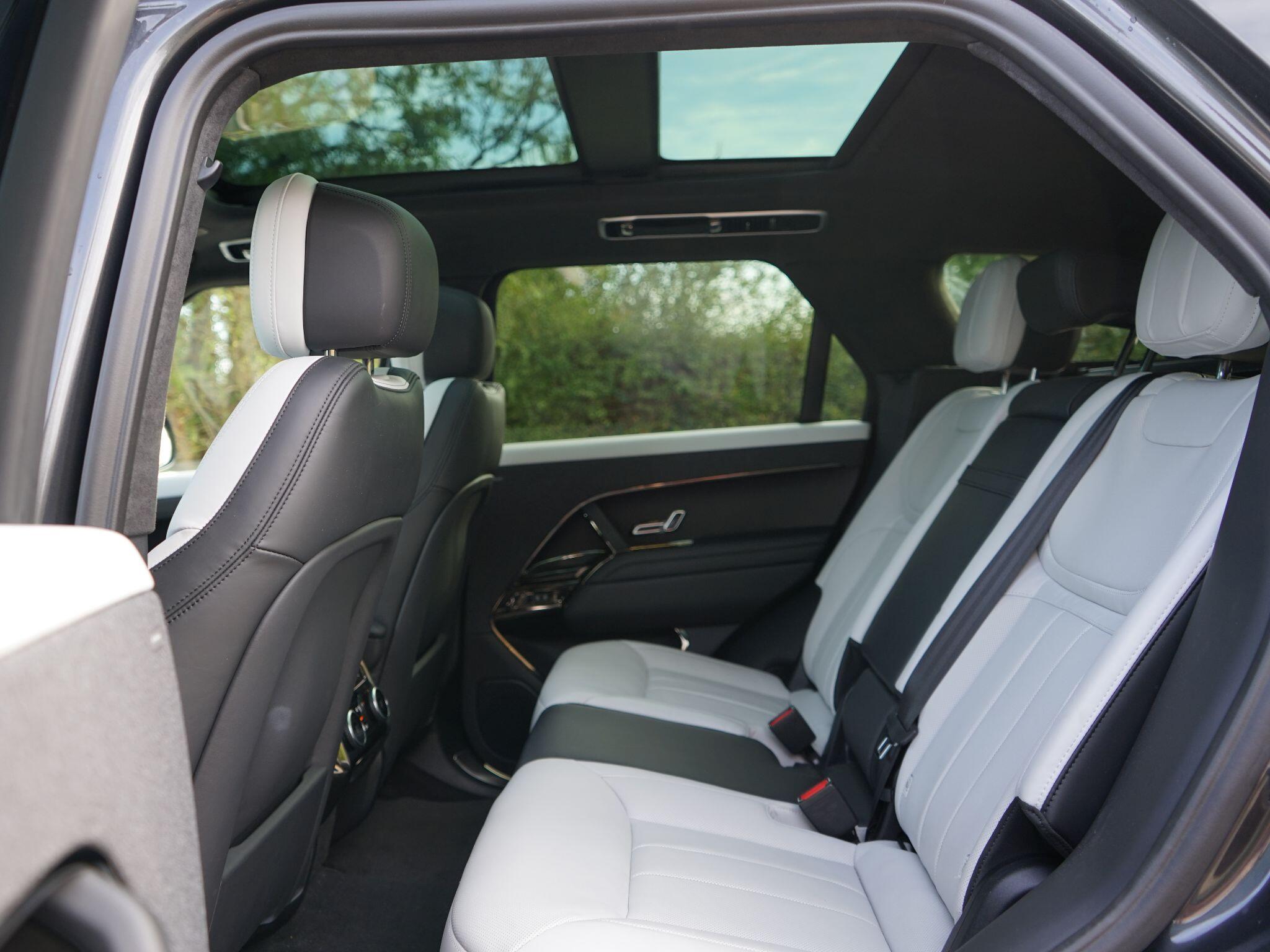 Land Rover Range Rover Sport 3.0 P440e 38.2kWh Autobiography Auto 4WD Euro 6 (s/s) 5dr — photo 13