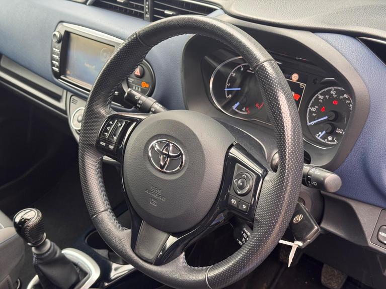 Used Toyota Yaris RV68XDH 20