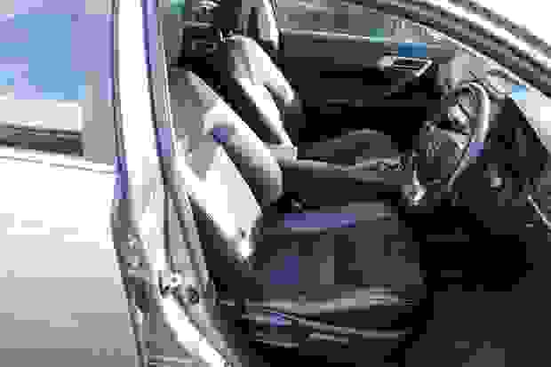 Lexus CT Photo at-781b87e5904b41bba8eee2f3069cf3a9.jpg